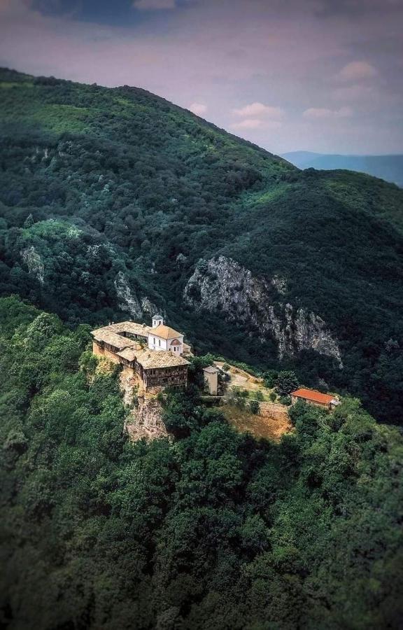 Стаи За Гости Тони Ribarica Exterior photo